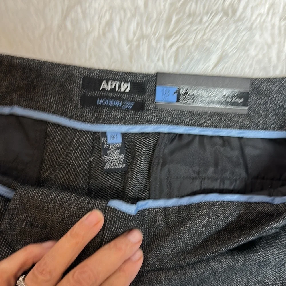 NWT Apt.9 Modern Fit Straight Leg Trousers with faux leather Trim Sz 18L - Picture 5 of 10